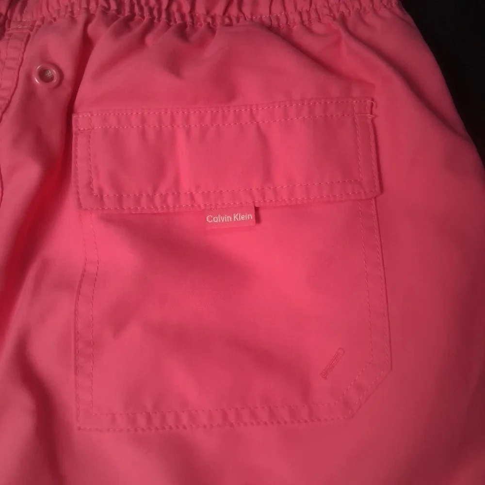Calvin Klein Men's‎ Swim Shorts, Med, Pink, Pockets Galor